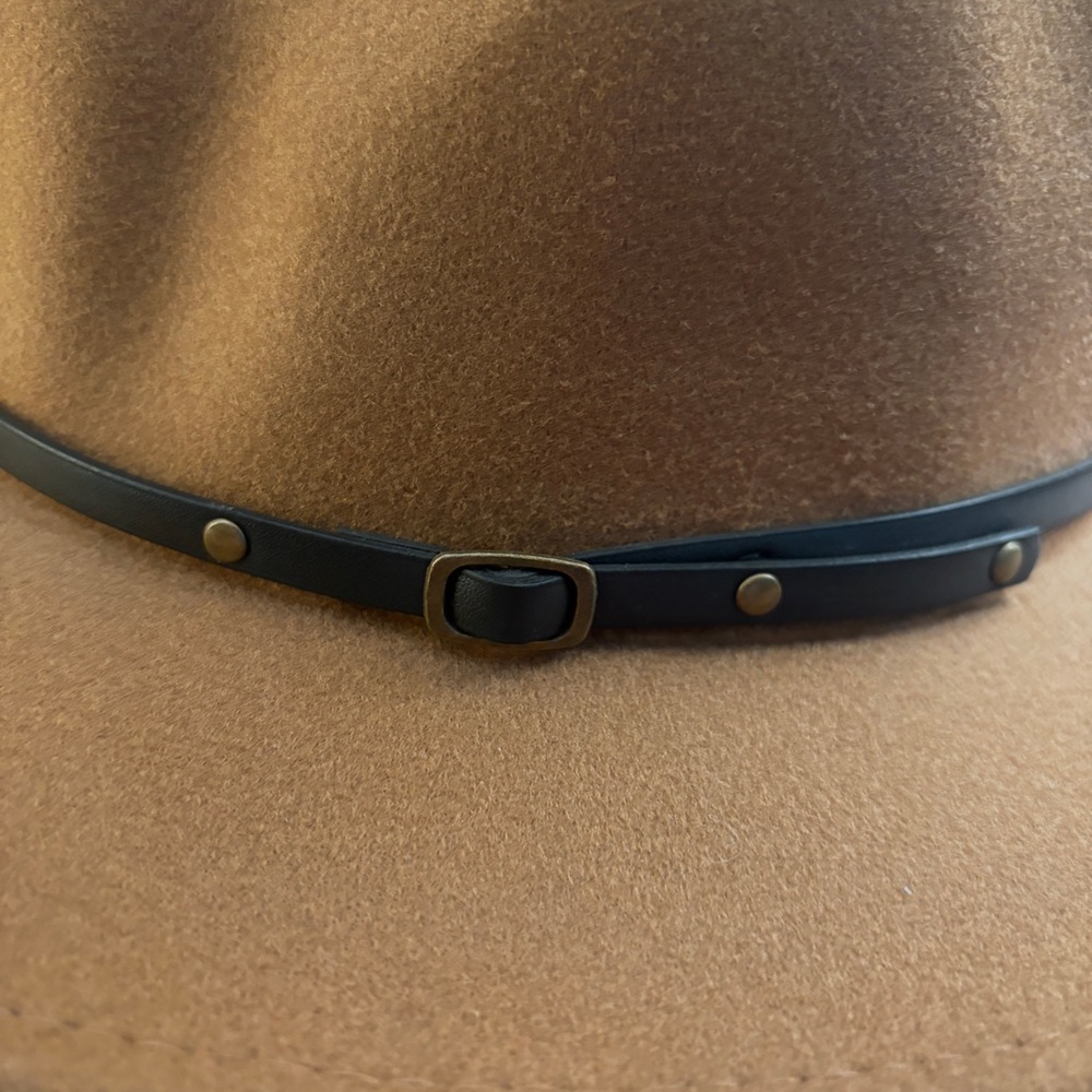 Fedora, Classic Unisex Camel Brown Adjustable Hat with Buckle Black Trim - Picture 4 of 11